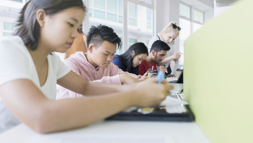 湖南省高三复读班学费多少钱_在长沙复读高三一年要多少钱_
