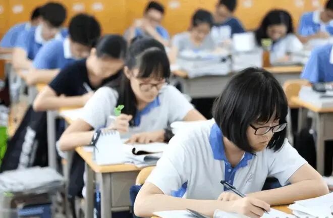 湖南复读生高考能报哪些大学__湖南复读生高考报名