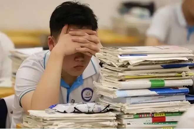 湖南复读生高考报名__湖南复读生高考能报哪些大学